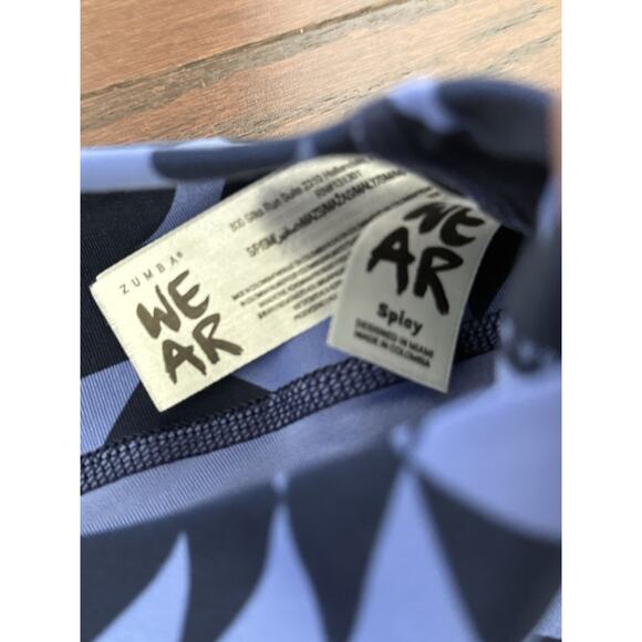 Zumba Out Loud High Waisted Biker Shorts size Small - Picture 4 of 4